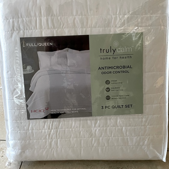 Full/Queen 3 Piece Quilt Set brand “BRAND NEW” still in package - Picture 4 of 4